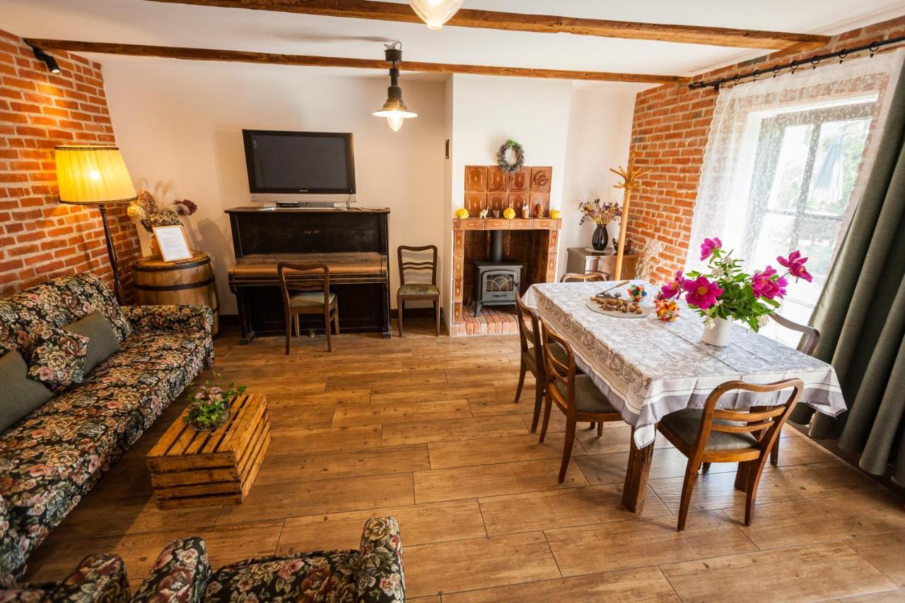 Dom Pod Orzechem Villa Lapczyca ภายนอก รูปภาพ